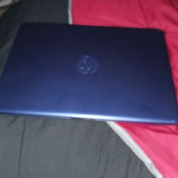 I Am Selling My Laptop HP I'm Trying To Give Me A New Phone It's Brand New