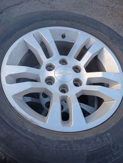 Set de 3 rines con llanta usados Michelin 265 65 18