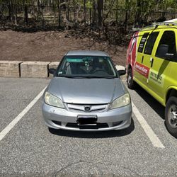 2005 Honda Civic For Parts Or As Is For 750 OBO