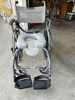 Commode Chair