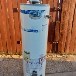 40 Gallons Water Heater 