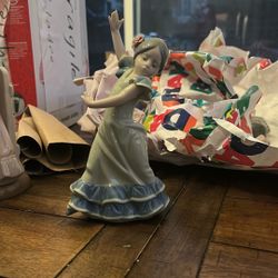 Lladro Figurine Lolita #5192