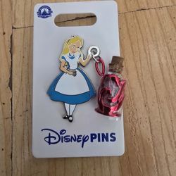 Disney Alice And Wonderland Pin