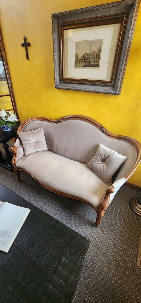 Old School Vintage Couch