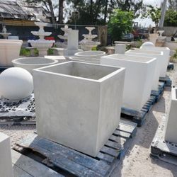 Concrete Large Square Planter or Water Fountain / Cement Stone Backyard Patio Pots Garden Planters / Outdoor Fountains