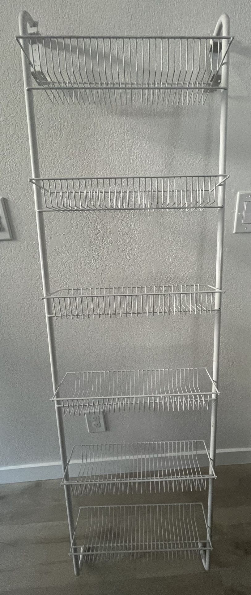 Over the door storage 6-racks