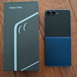 Samsung Galaxy Z Flip 7 Unlocked 512GB Blue Flawless Open Box