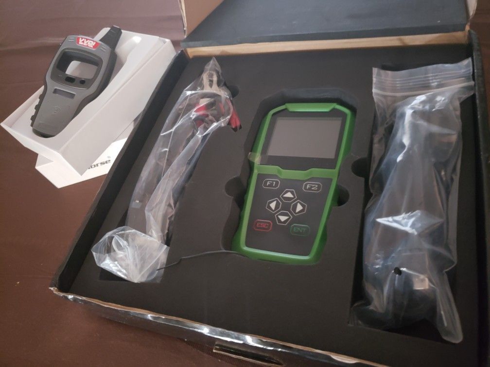 OBDSTAR BMT-08 BATTERY ANALYZER AND DIAGNOSTIC SCANNER TOOL NEW