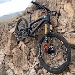 YT Capra Pro Race XL