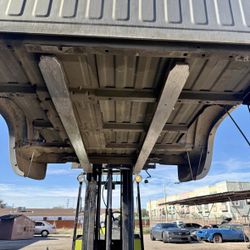 99- 07 Chevy Silverado / gmc sierra 6’6 short bed Part