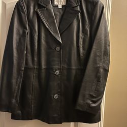 Women’s Faux Leather Coat Sz Large 