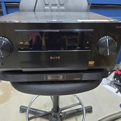 Pioneer sc-lx50 reciever And Cooling Pad Lightly Used