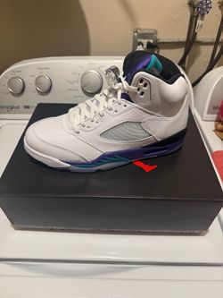 Retro 5 White Grape Size 10.5