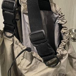 Alan Polyester Waiters.