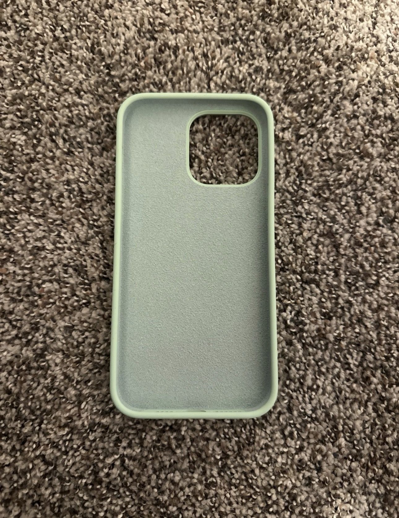 Apple iPhone 14 Pro Max Liquid Silicone Phone Case: Pistachio 
