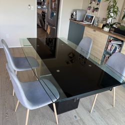 Extendable Glass Table With Chairs 