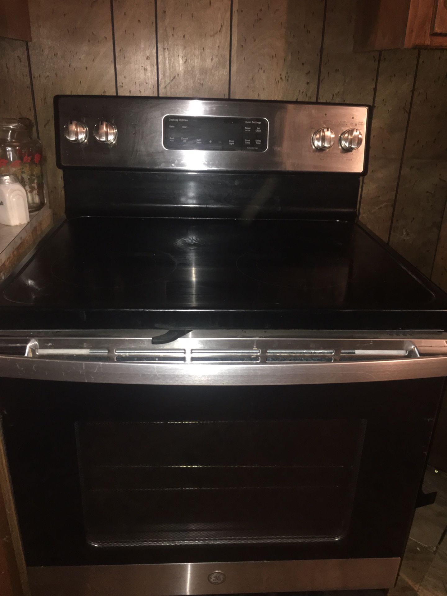 GE Electric Glass top Stove