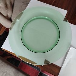 Light green platter 15"
