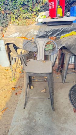 4 metal bar  chairs