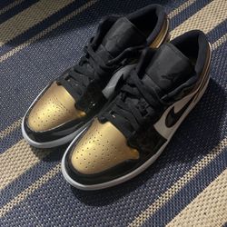 Jordan 1 Lows “Golden Toe” Size 10 Men