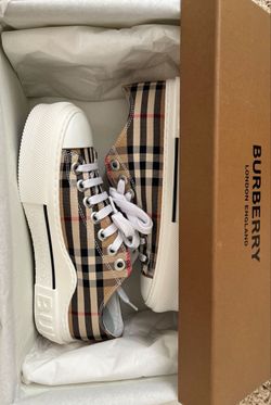 Burberry Shoes Size 10