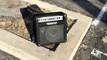 vintage crate keyboard bass acoustic guitar soloist mini PA