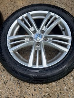 Infiniti Rings and tire  for  sale