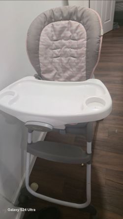 Baby girl high chair