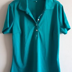 NIKE PERFORMANCE WOMENS SHIRT, BARELY USED 