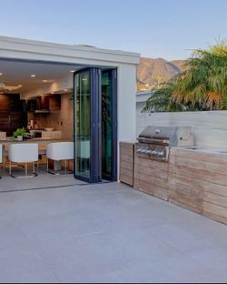 Folding door