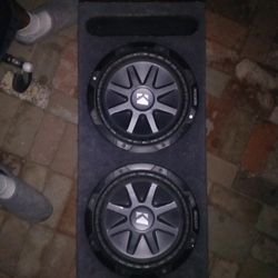 2 10in Kicker subwoofers