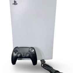 PlayStation 5 Console Disc Version 825 GB USED 