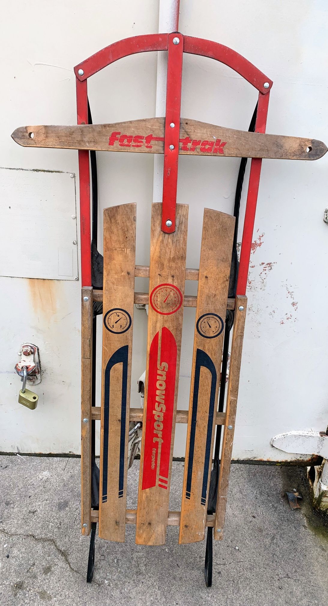 Fast Trak SnowSport Torpedo Wooden Snow Sled Made In Canada, Winter, Christmas