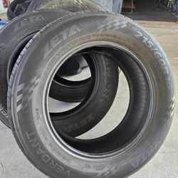Tires (3) Metal 215/60R16