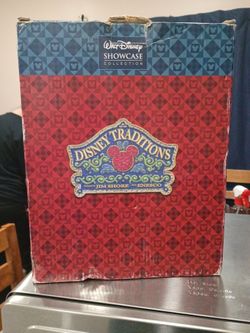 Disney Traditions Walt Disney Showcase collections