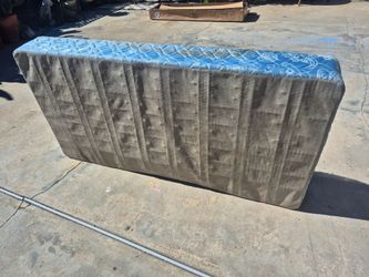Twin size box spring