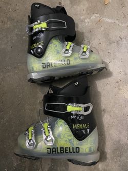 Kid Dalbello ski boot used green 3 buckle 249 mmm Mondopoint size of 20.5 (typically fitting youth/kids US sizes 1–2