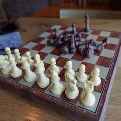 Chess Set Brand New Magnetic Board