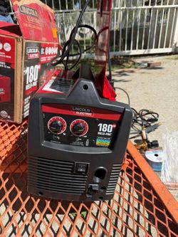 Weld-Pak 180 Amp MIG Flux-Core Wire Feed Welder, 230V, Aluminum Welder with Spool Gun sold separately like new