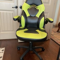 Good Condition Gaming Chair Office Chair 