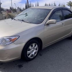 2003 Toyota Camry LE
