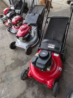 Lawn mower  brigstation  ONE YR GARANTY