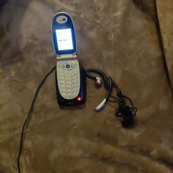 Lg-VX6000 Flip Cell Phone With Charging Base And Headphones (Verizon)