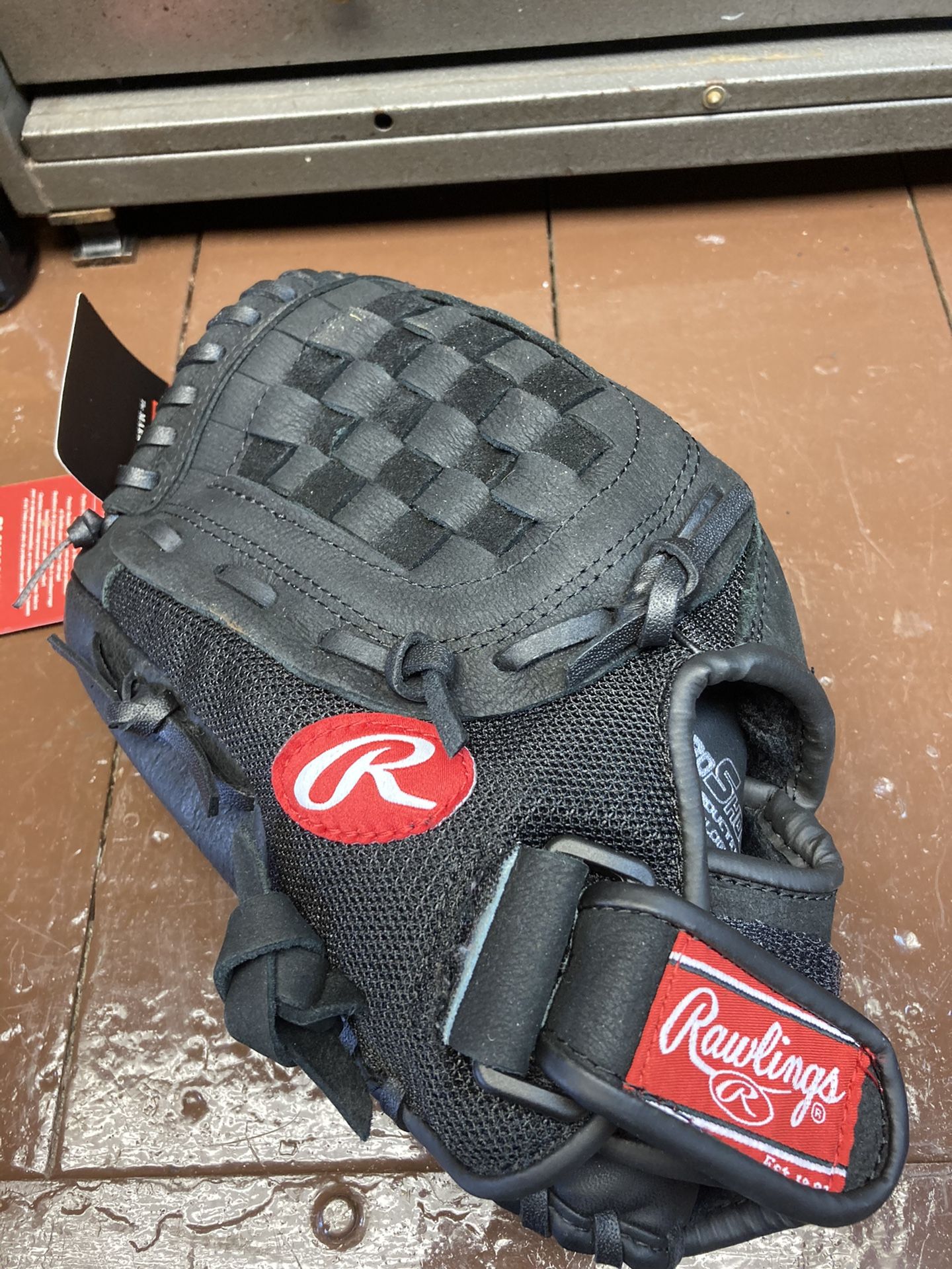 Rawlings baseball glove