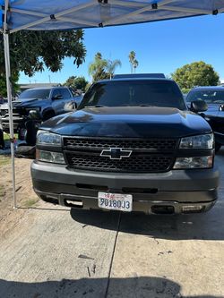 03-06 Silverado HD front end