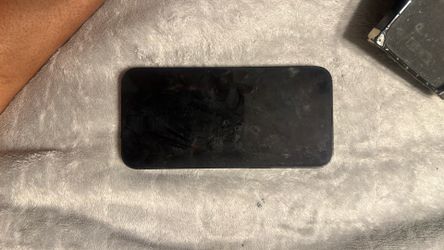 14pro Max , Problem Is Black Screen But If U Can Get It Fixed I Can Sell It For Cheap