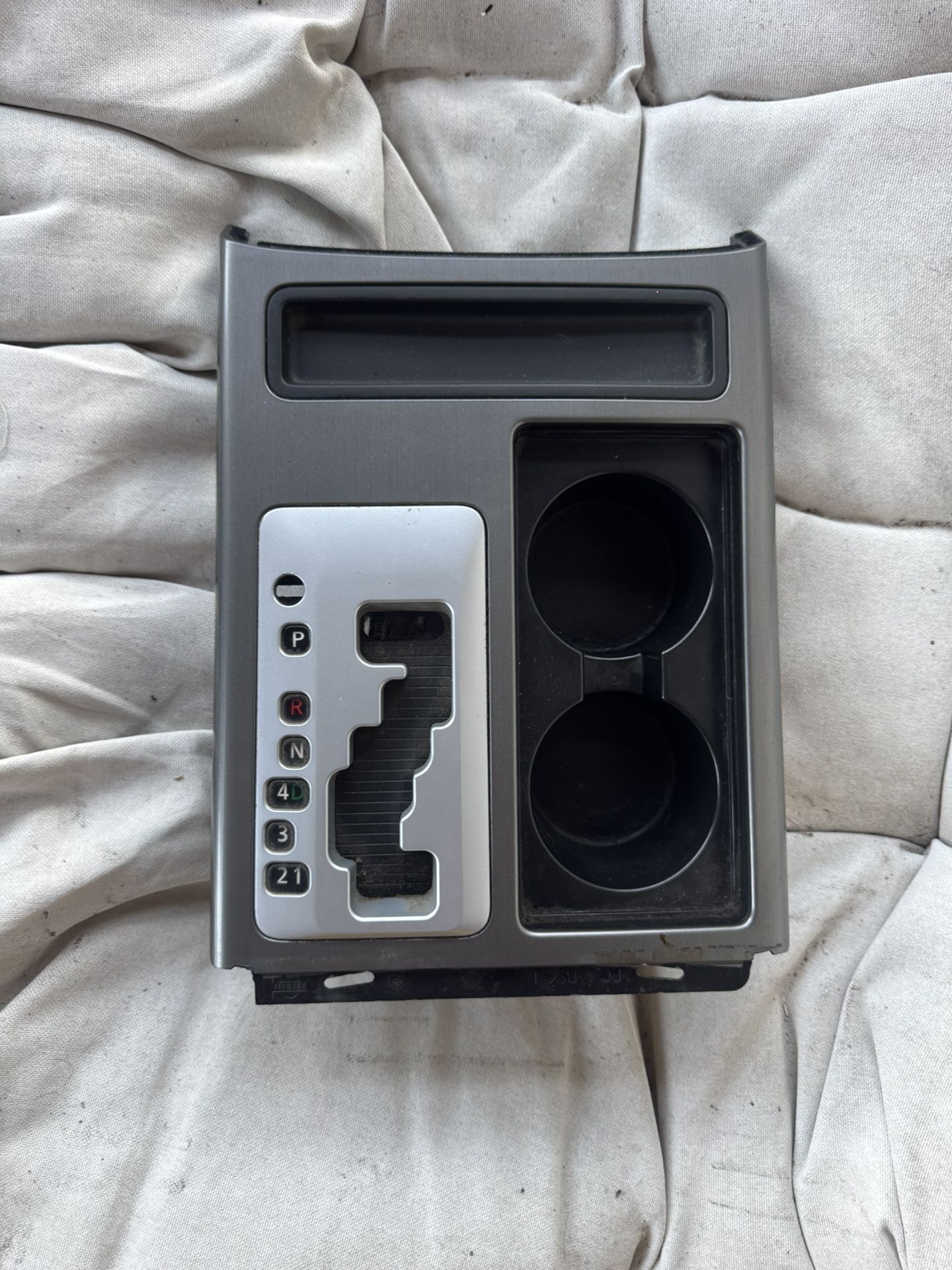 2008+ Gear Shift/Cupholder Console