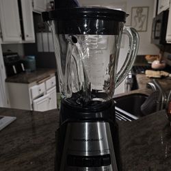 Hamilton Beach Power Elite 40 oz. 12-Speed Black Blender