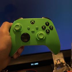 Xbox One X Green Controller 