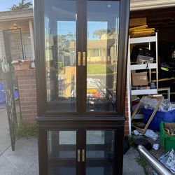 China cabinet with lighting